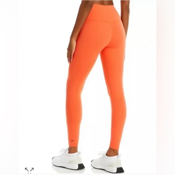 Splits59 Tread High Waist Techflex 7/8 Legging
Splits59🟠 - Picture 2 of 7